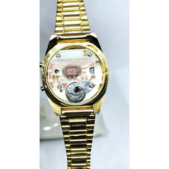 Vintage Sharp Best Quality LCD Quartz Women Gold Watch Made In Hong Kong 545075V main image 5